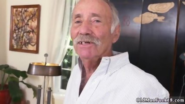 Fucking My Baby Daddy And Old Man Sleep First Time Going South Of The Border - Victoria Valencia